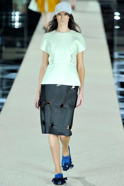 Look 9